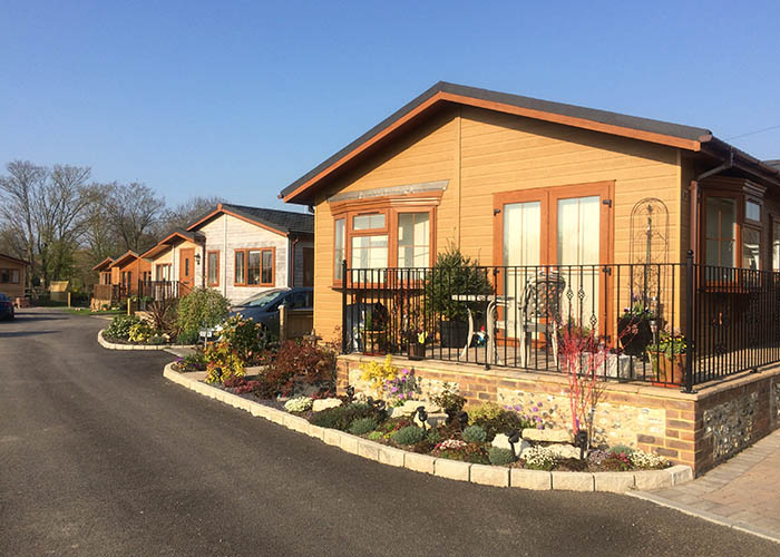 riverside park lodges